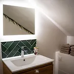 Proche Gare, Vue Basilique, Parking * Lisieux