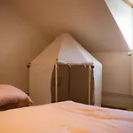 Proche Gare, Vue Basilique, Parking Lisieux