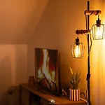 Proche Gare, Vue Basilique, Parking * Lisieux