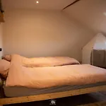 Apartment Proche Gare, Vue Basilique, Parking Lisieux