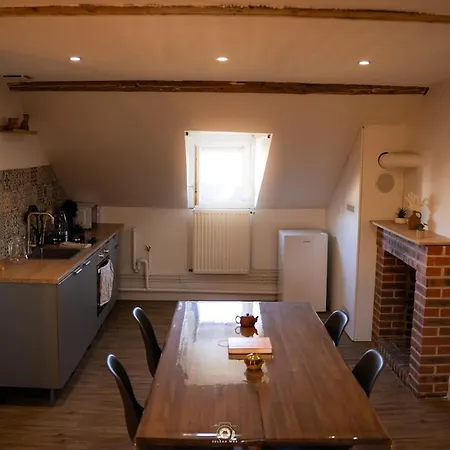 Proche Gare, Vue Basilique, Parking Apartment Lisieux