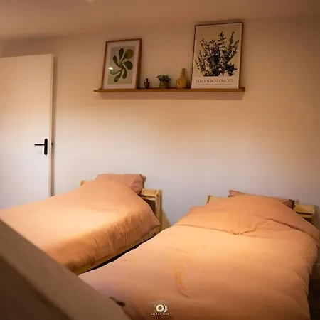 Proche Gare, Vue Basilique, Parking Lisieux