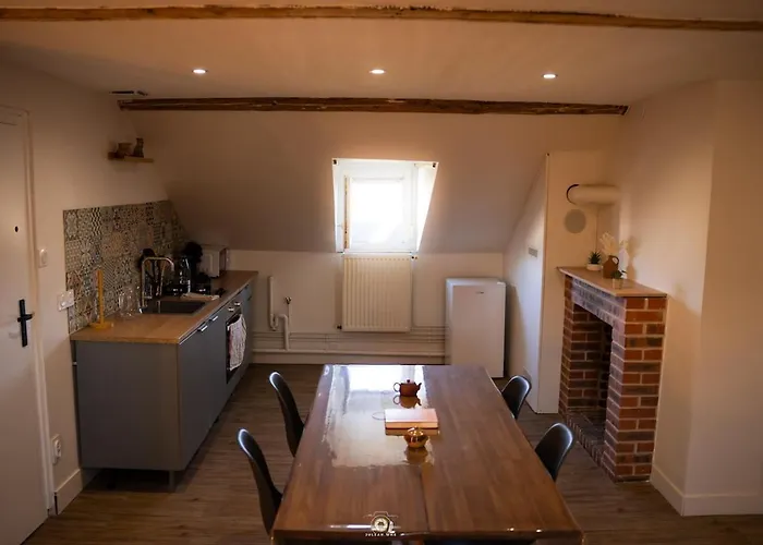 Proche Gare, Vue Basilique, Parking Apartment Lisieux