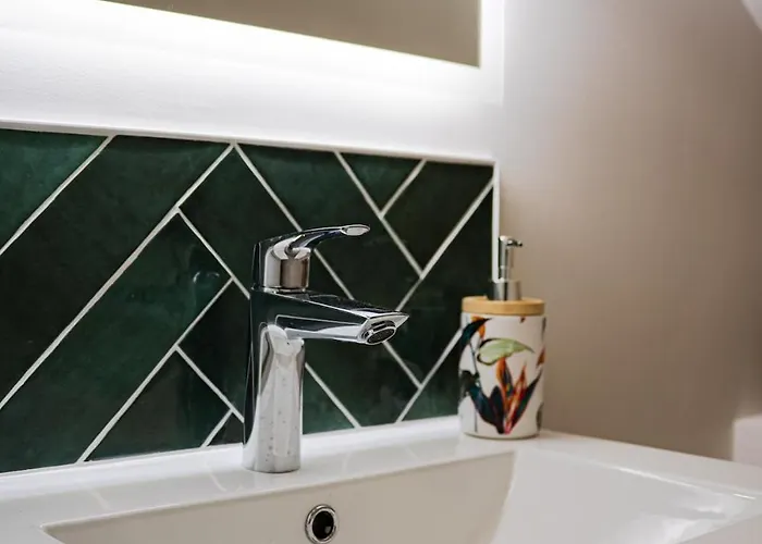 Proche Gare, Vue Basilique, Parking Apartment