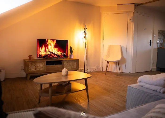 Proche Gare, Vue Basilique, Parking Apartment Lisieux