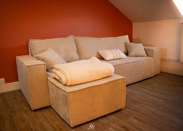 Proche Gare, Vue Basilique, Parking Apartment Lisieux