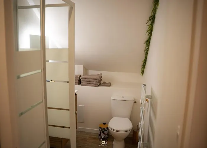 Apartment Proche Gare, Vue Basilique, Parking