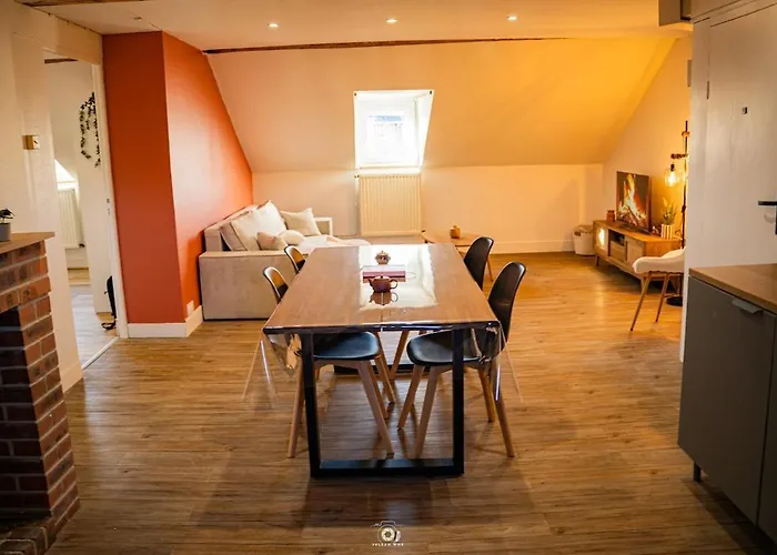 Proche Gare, Vue Basilique, Parking Apartment Lisieux