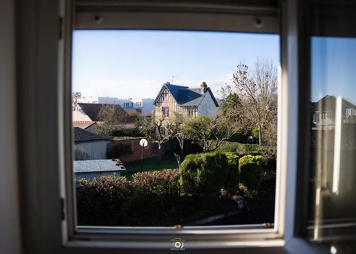 Proche Gare, Vue Basilique, Parking Apartment